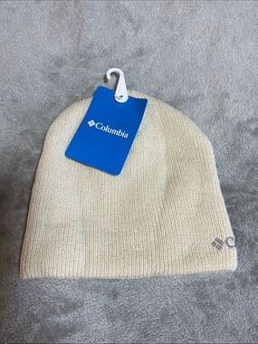 NWT Columbia Knit Beanie Hat